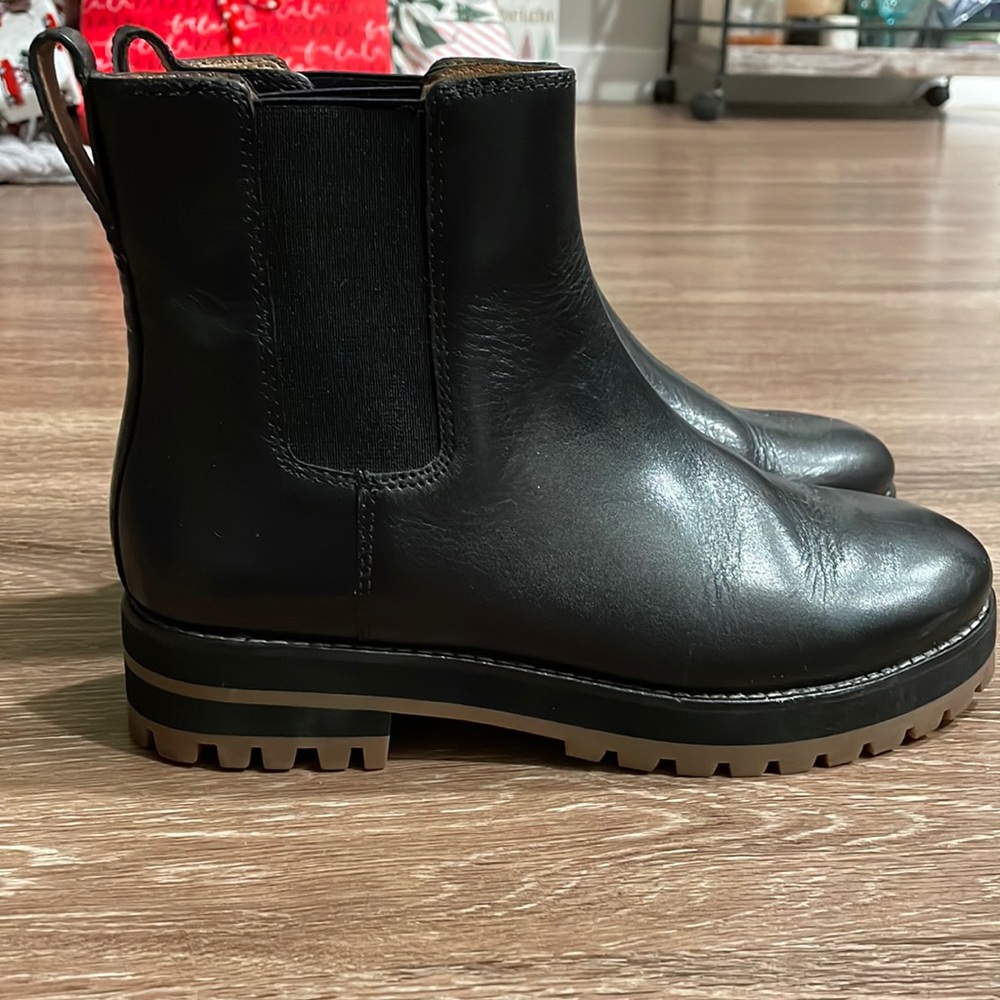 Madewell Chelsea leather boots